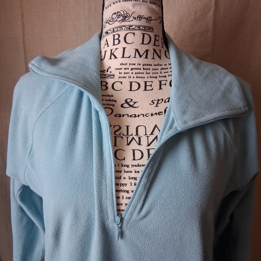 Columbia Women's Small V Neck Sweater in Blue - Picture 3 of 5